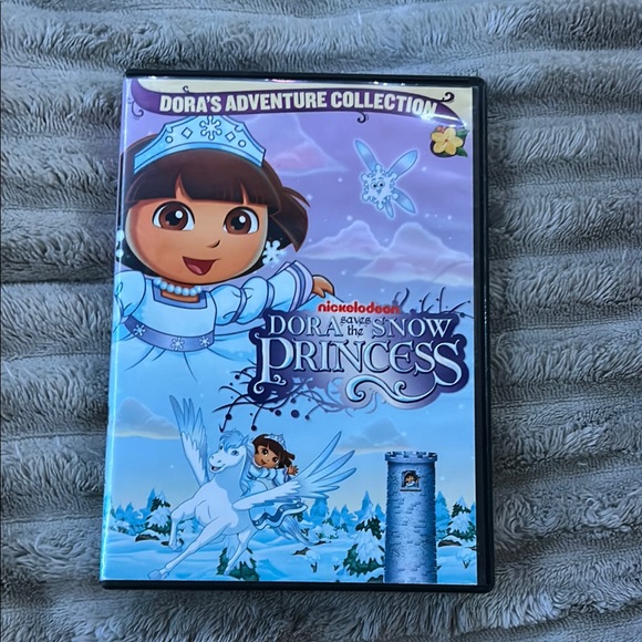 Dora the Explorer: Dora Saves the Snow Princess DVD - Picture 1 of 3